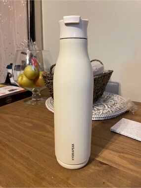 Hydrapeak cream stainless steel insulated bottle